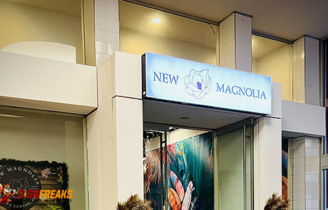 Lightbox Sign_New Magnolia (Chicago Ridge Mall)