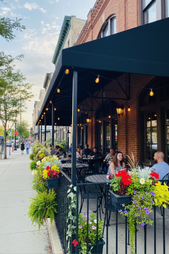 Patio enclosures in Chicago by SignFreaks, designed for restaurants and cafes.