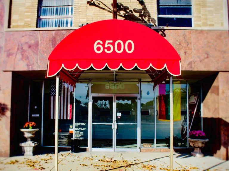 Entrance Canopy Chicago Balzekas Museum, built and installed by SignFreaks