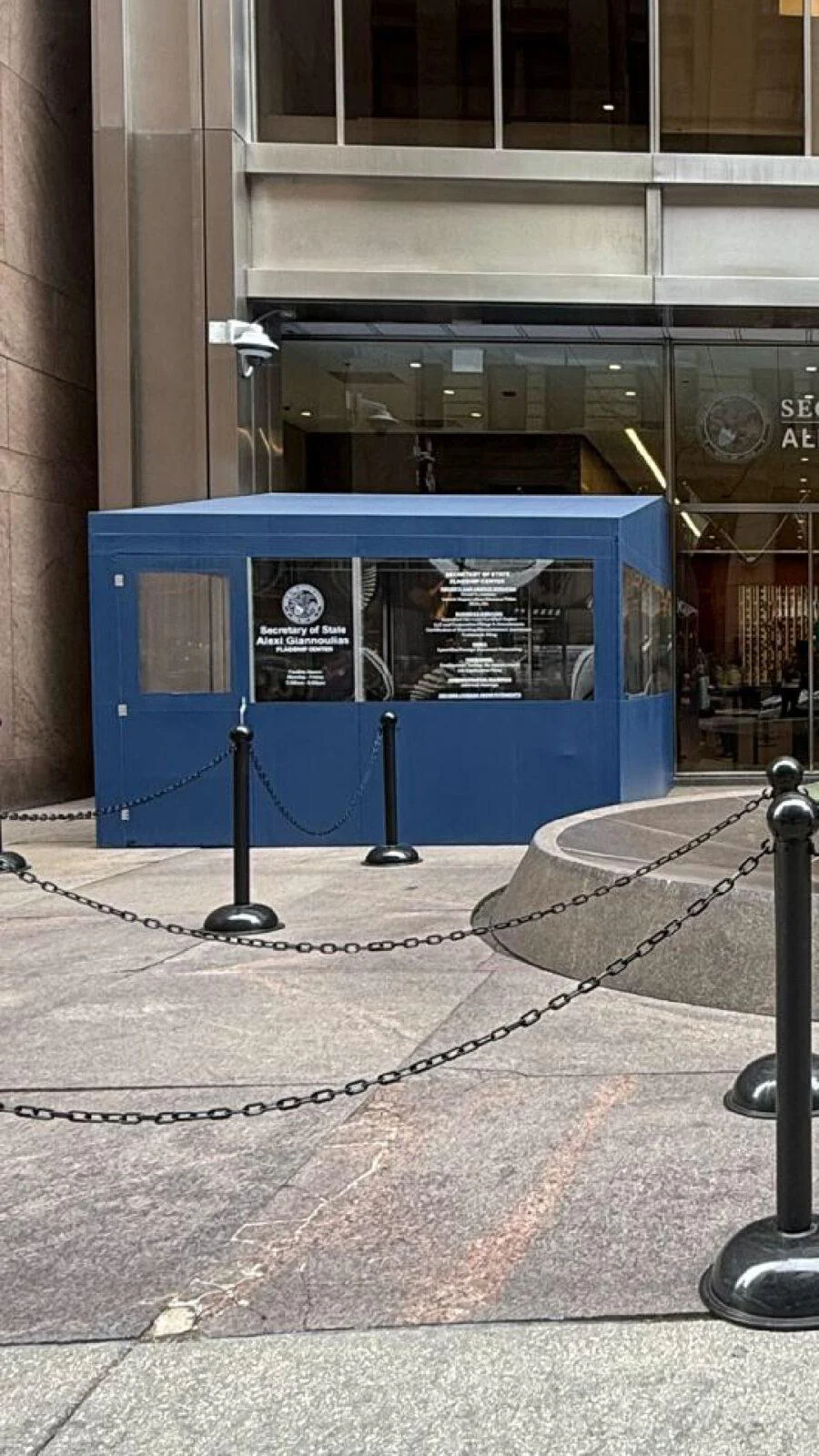 Header Pages Government Buildings in Chicago, built and installed by SignFreaks