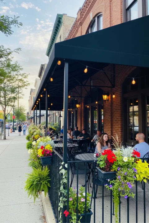 Patio enclosures in Chicago by SignFreaks, designed for restaurants and cafes.